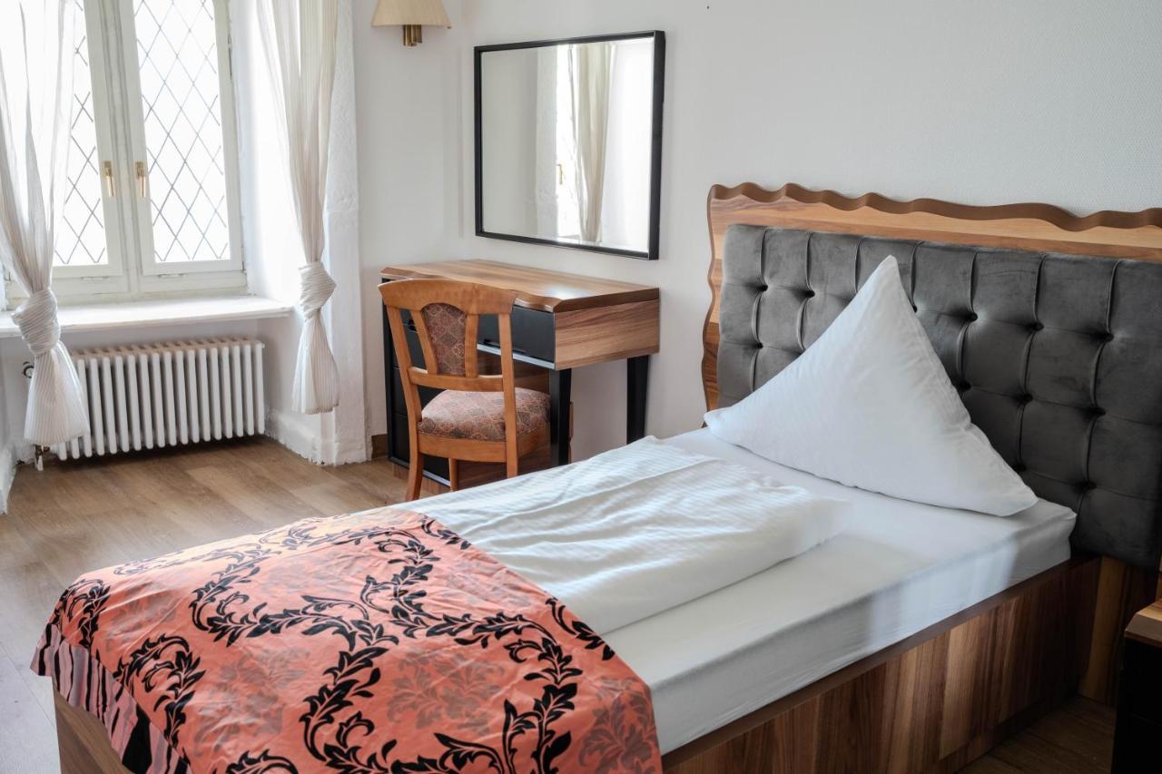 Eventlocation & Hotel Schloss Neuburg Obrigheim Luaran gambar