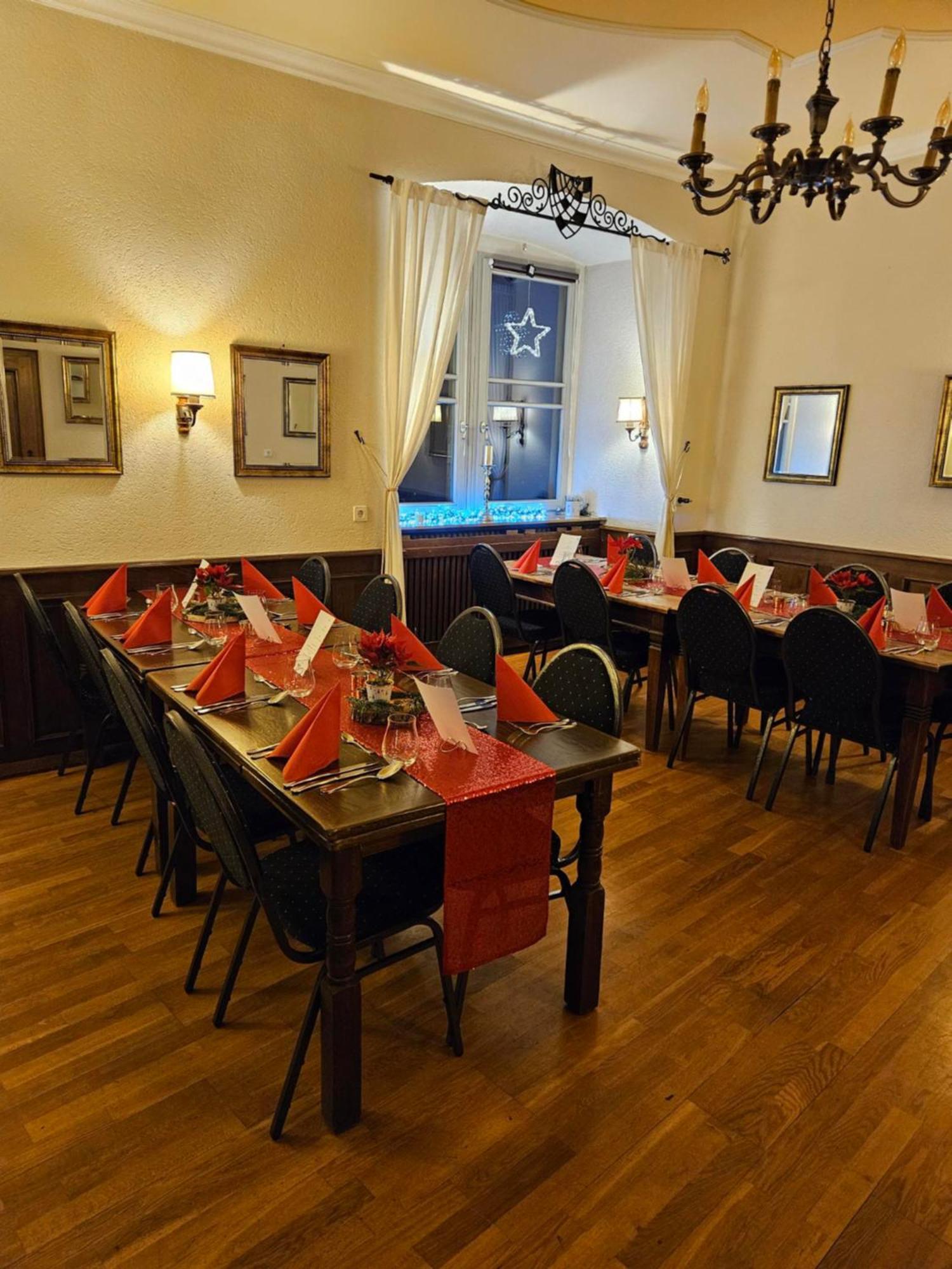 Eventlocation & Hotel Schloss Neuburg Obrigheim Luaran gambar